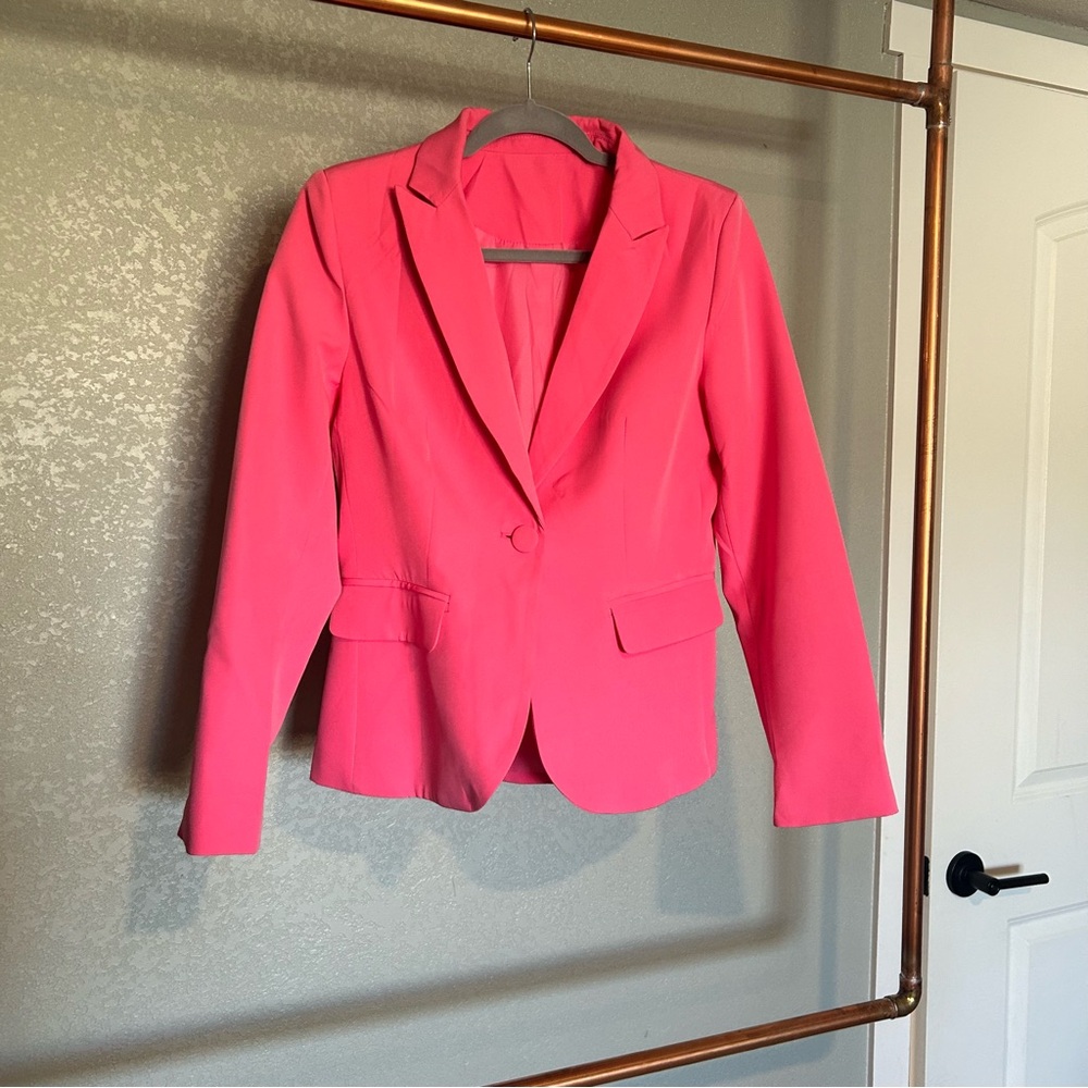 Women’s Hot Pink Blazer. Size Small.